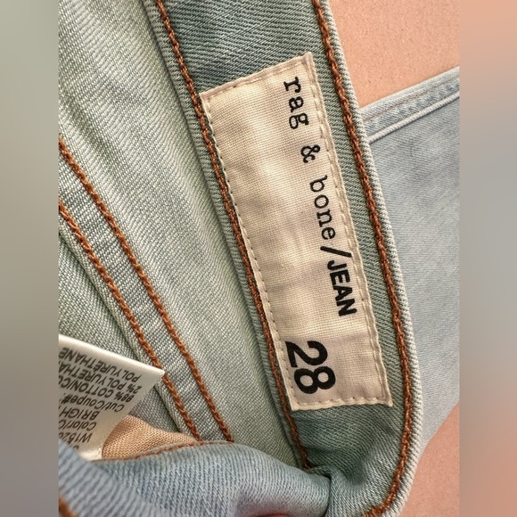 Rag & Bone 26” Capri Jeans in Brighton wash size 28 - Picture 6 of 9